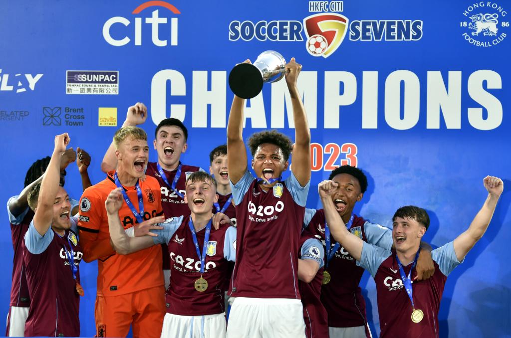 戳商业赛事 戳商业赛事